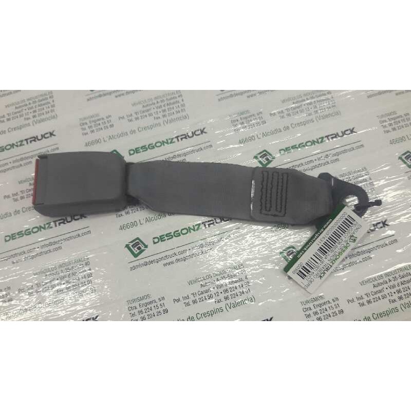 Recambio de enganche cinturon trasero derecho para peugeot 406 berlina (s1/s2) svdt referencia OEM IAM 050399  