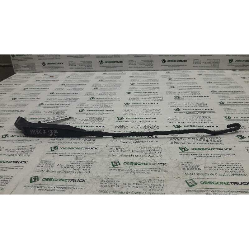 Recambio de brazo limpia delantero izquierdo para opel corsa c club referencia OEM IAM 09114666  