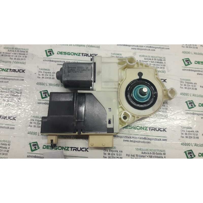 Recambio de motor elevalunas delantero derecho para peugeot 307 berlina (s2) xt referencia OEM IAM 9681587180  