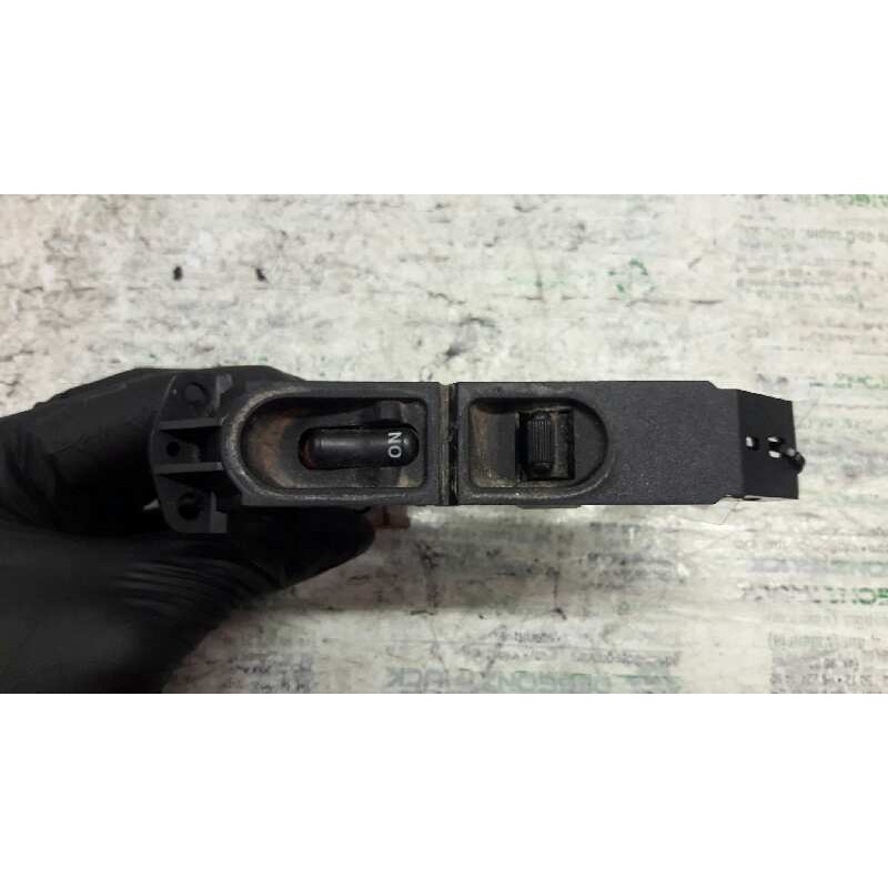 Recambio de mando elevalunas delantero izquierdo para mg rover mg zs zs 120 referencia OEM IAM YUD101120  