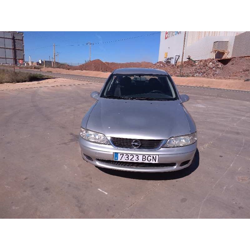 OPEL VECTRA B BERLINA