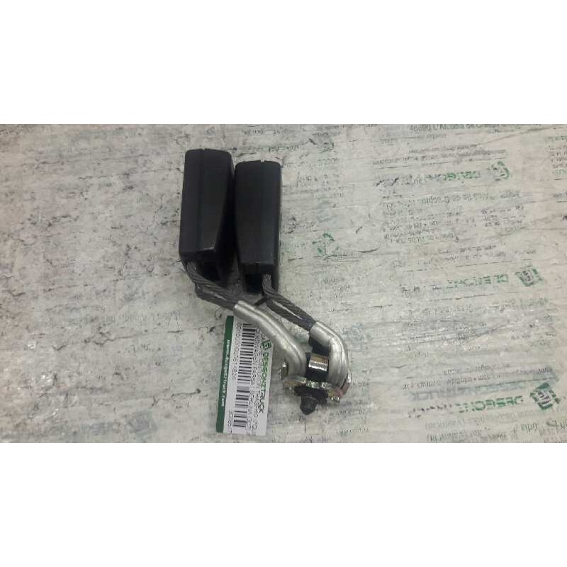 Recambio de enganche cinturon trasero izquierdo para volkswagen passat berlina (3c2) advance referencia OEM IAM 3C0857739B  