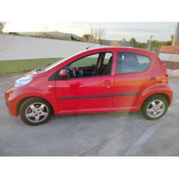 peugeot 107 del año 2010