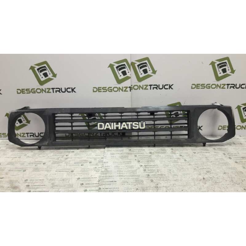 Recambio de rejilla delantera central para daihatsu rocky 2.8 d referencia OEM IAM   