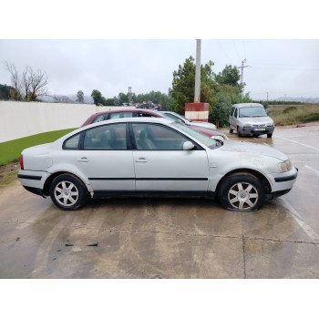 volkswagen passat berlina (3b2) del año 1998