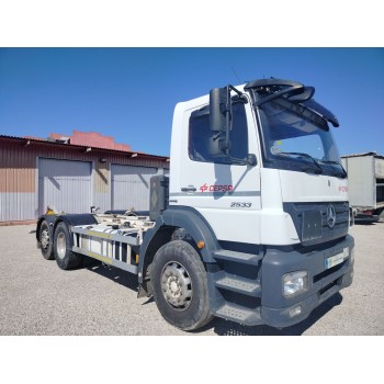 mercedes-benz axor 3-ejes 25/26t 2004  del año 2008