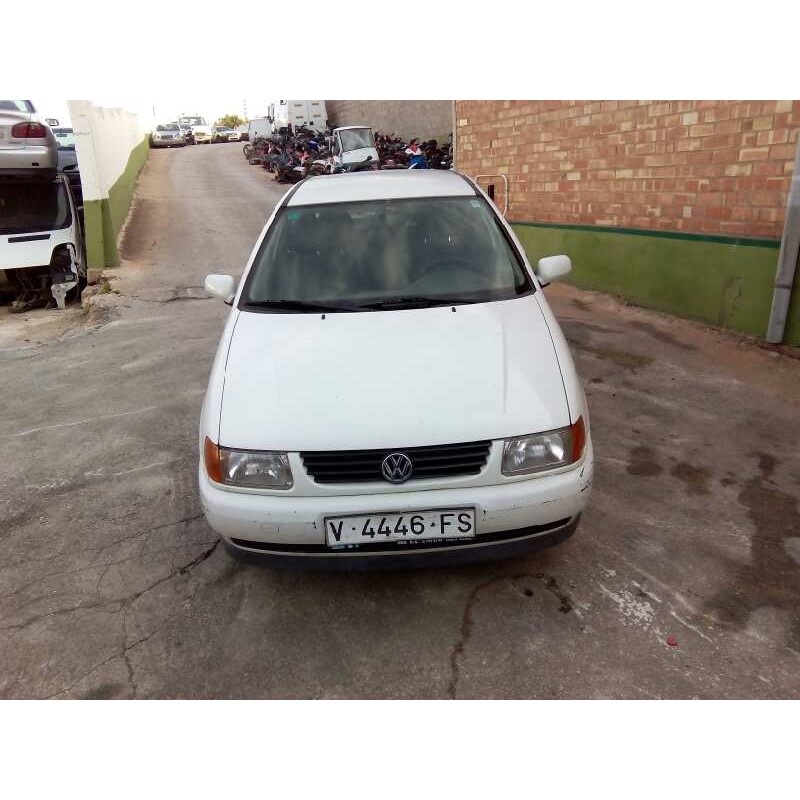 VOLKSWAGEN POLO BERLINA (6N1)
