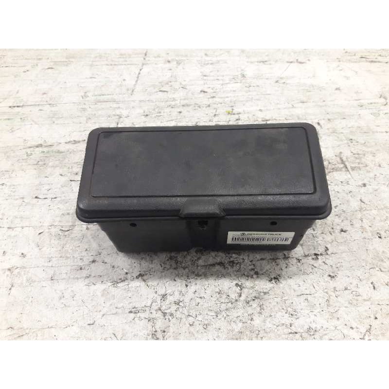 Recambio de posavasos para mitsubishi santamo (hyundai) santamo confort referencia OEM IAM  TRAS. DCHO. 