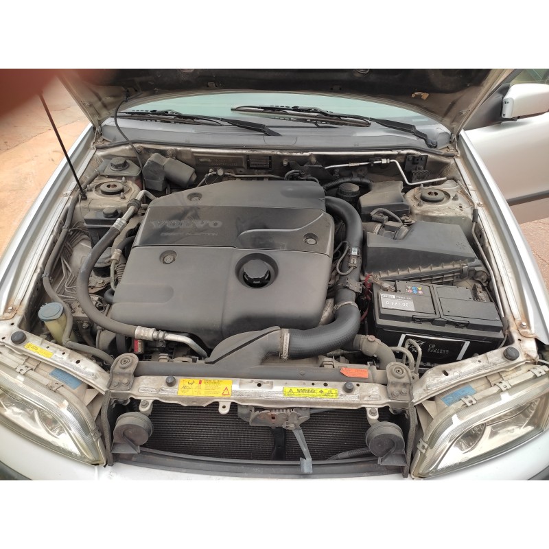 VOLVO S40 BERLINA