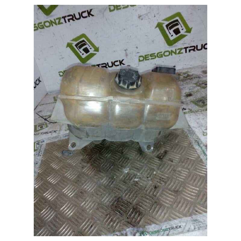 Recambio de deposito expansion para volvo fh 12 2002  12.1 diesel (d12d420) referencia OEM IAM 1676400  