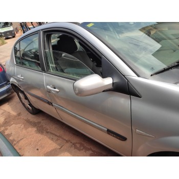 renault megane ii classic berlina del año 2005