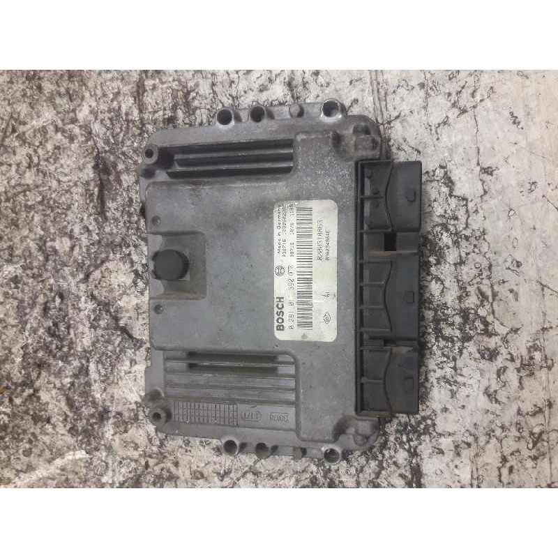 Recambio de centralita motor uce para renault scenic ii authentique referencia OEM IAM 0281011390 8200310863 8200349846