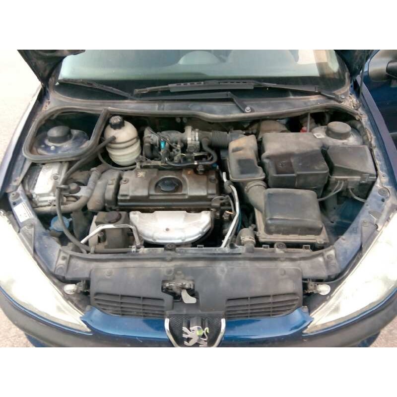 PEUGEOT 206 BERLINA