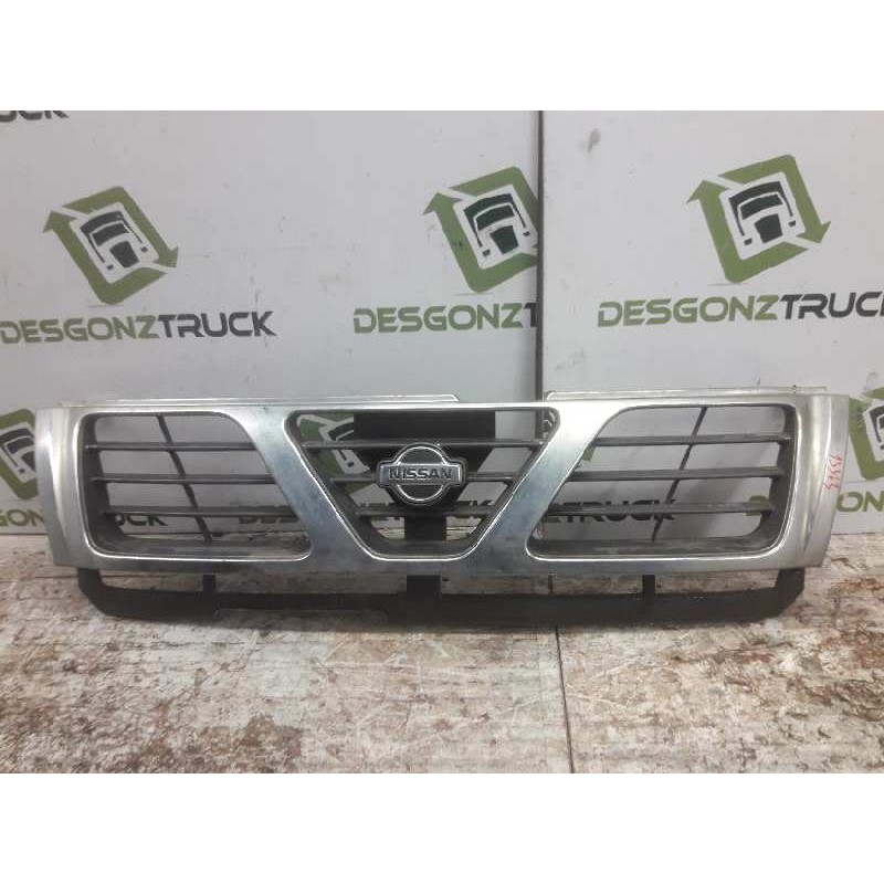 Recambio de rejilla delantera central para nissan patrol gr (y61) 2.8 turbodiesel cat referencia OEM IAM   