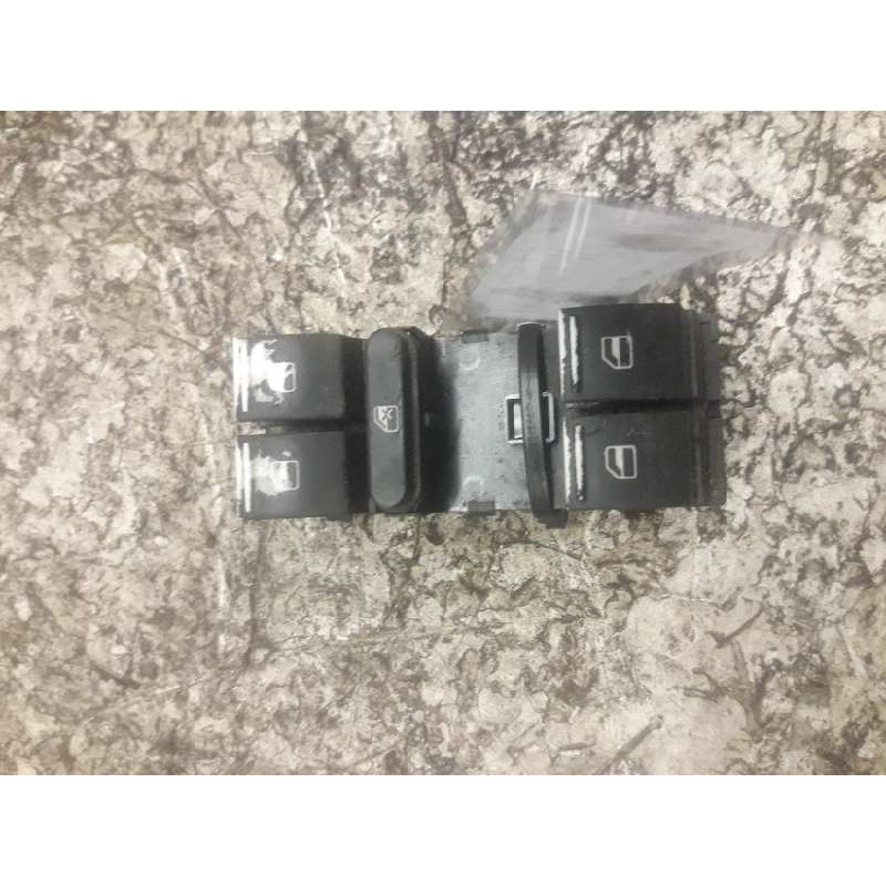 Recambio de mando elevalunas delantero izquierdo para volkswagen passat berlina (3c2) advance referencia OEM IAM 1K4959957 05960