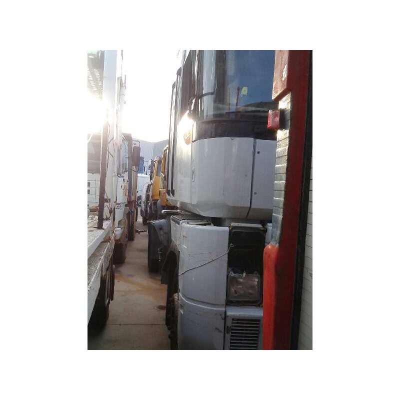 RENAULT TRUCKS MAGNUM