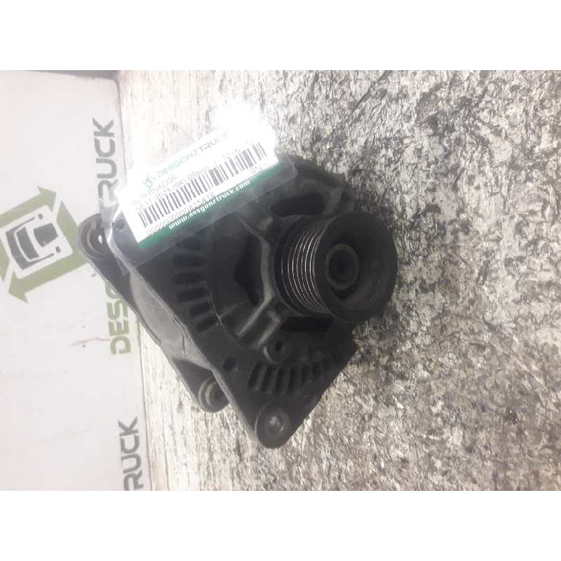 Recambio de alternador para seat ibiza (6k) básico referencia OEM IAM 0123310001 028903 BOSCH