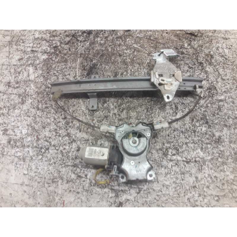 Recambio de elevalunas trasero izquierdo para nissan almera tino (v10m) referencia OEM IAM 400601T3 2 PINS 