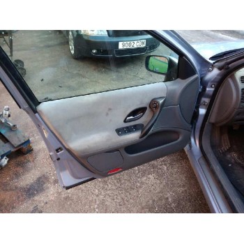 renault laguna ii grandtour (kg0) del año 2001