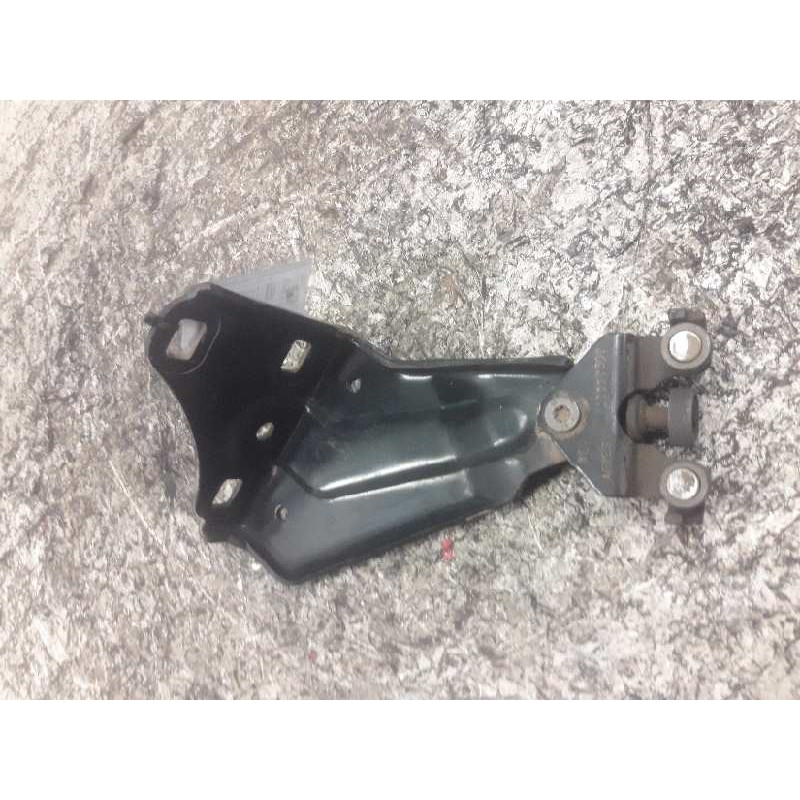 Recambio de bisagra puerta corredera para opel combo (corsa c) familiar referencia OEM IAM 09179775 INFERIOR IZQUIERDA 