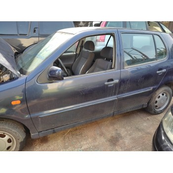 volkswagen polo berlina (6n1) del año 1995