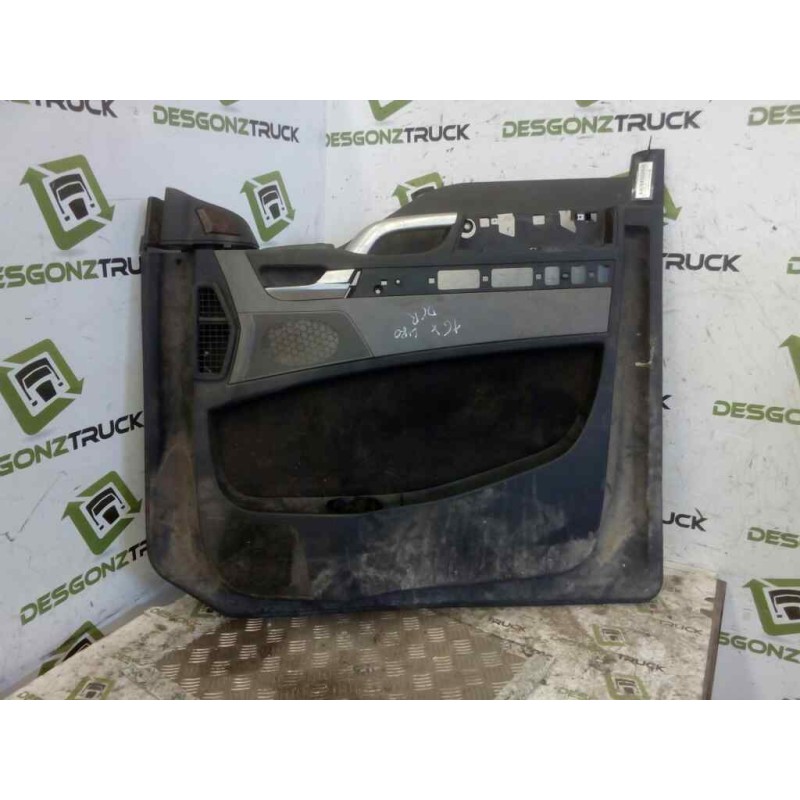 Recambio de guarnecido puerta delantera derecha para man tgx 18.xxx fg / 4x2 bl xl referencia OEM IAM   