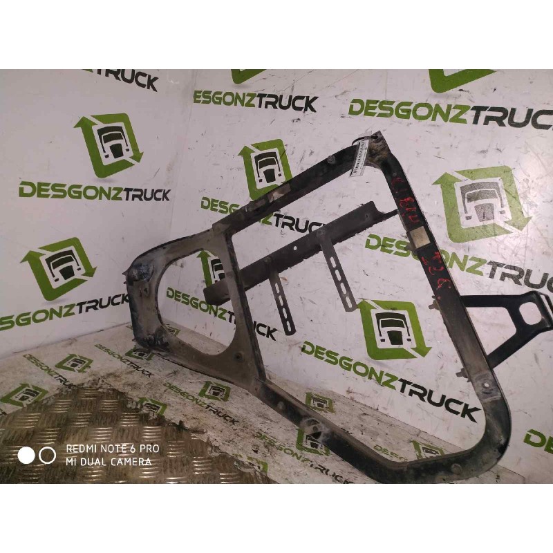 Recambio de soporte para volvo fm 12 2002  fsa  std 4x2 corto referencia OEM IAM IZQUIERDO SOPORTE GUARDABARROS DELANTERO IZQUIE