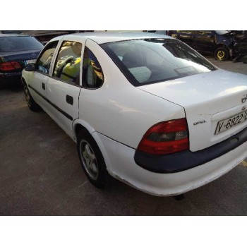 opel vectra b berlina del año 1998
