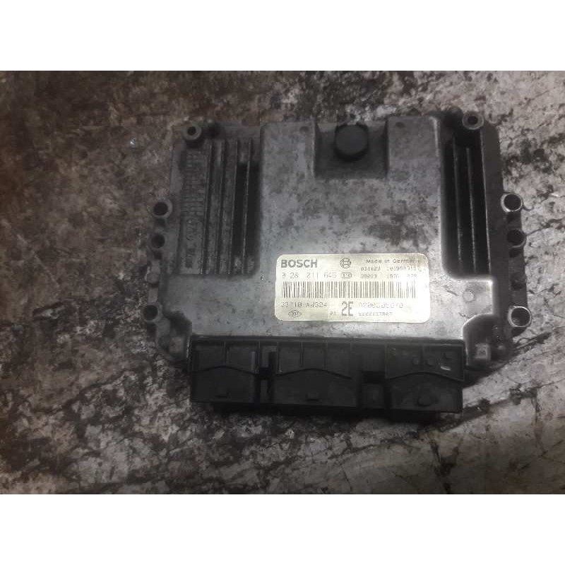 Recambio de centralita motor uce para nissan primera berlina (p12) acenta referencia OEM IAM 0281011646 8200305678 8200355802