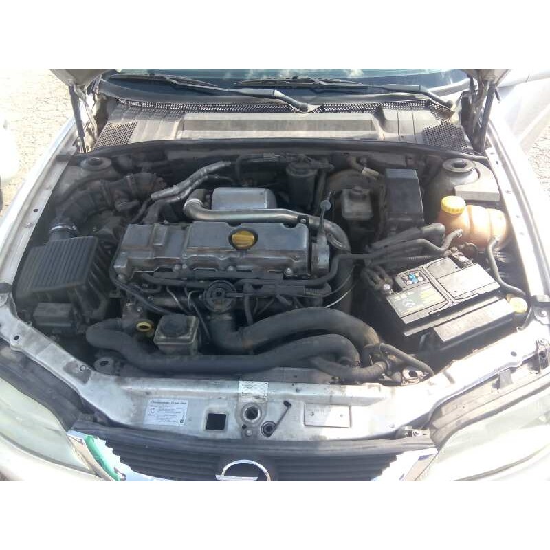 OPEL VECTRA B BERLINA