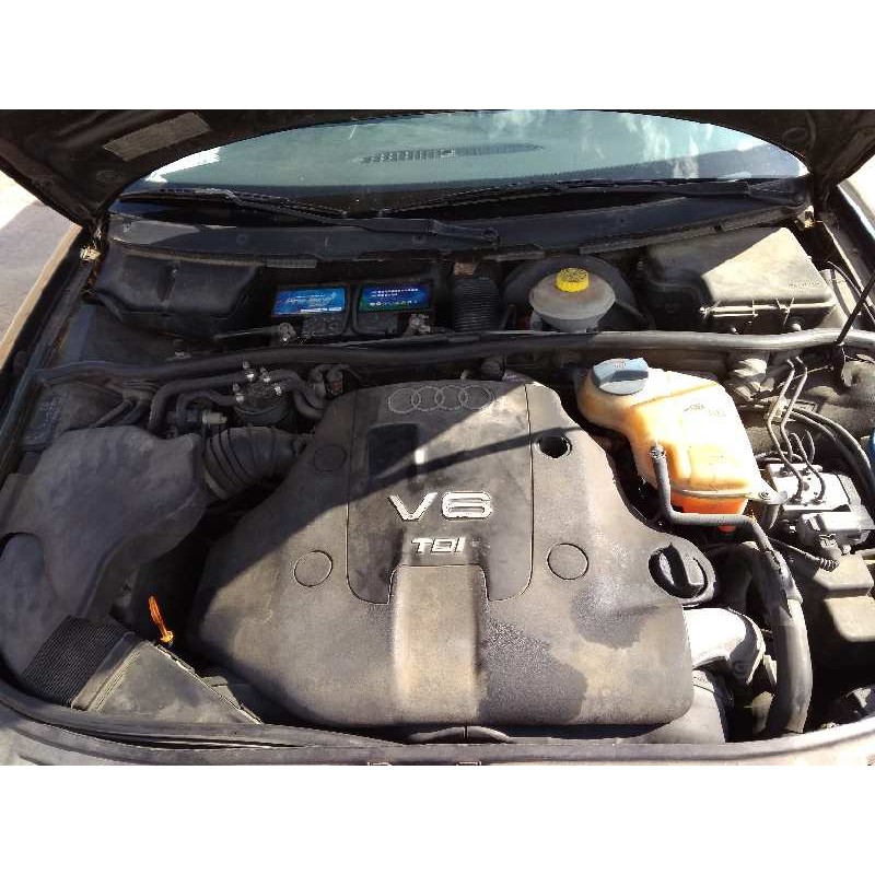 AUDI A4 AVANT (B5)