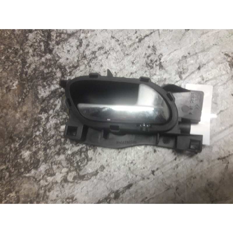 Recambio de maneta interior trasera derecha para peugeot 407 st confort referencia OEM IAM 96526177VD  