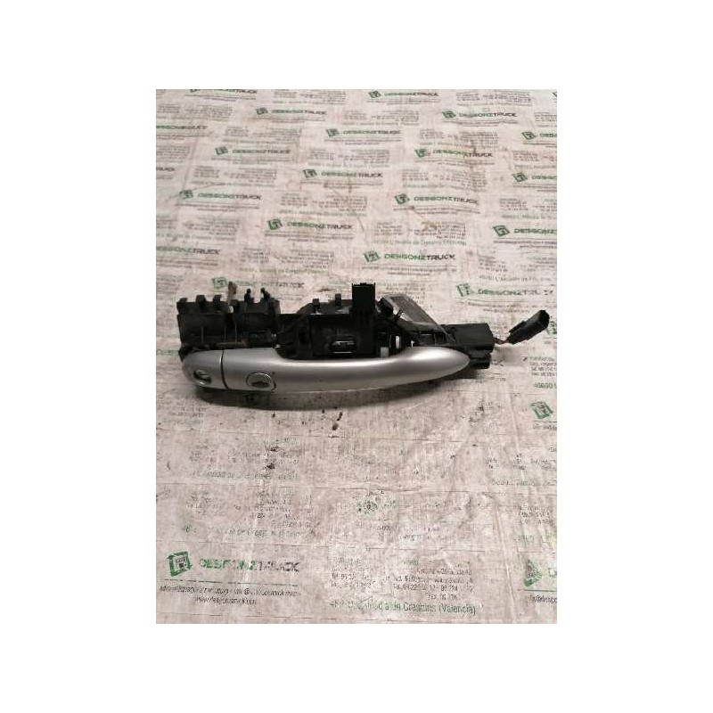 Recambio de maneta exterior delantera izquierda para renault scenic ii authentique referencia OEM IAM 8200388110 4/3 PINS 