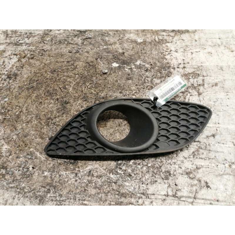 Recambio de tapa antiniebla izquierda para opel zafira b cosmo referencia OEM IAM 13247322  