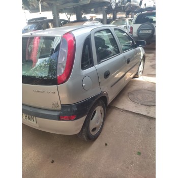 opel corsa c del año 2001