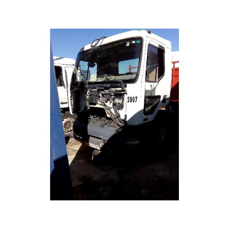 RENAULT PREMIUM DISTRIBUTION