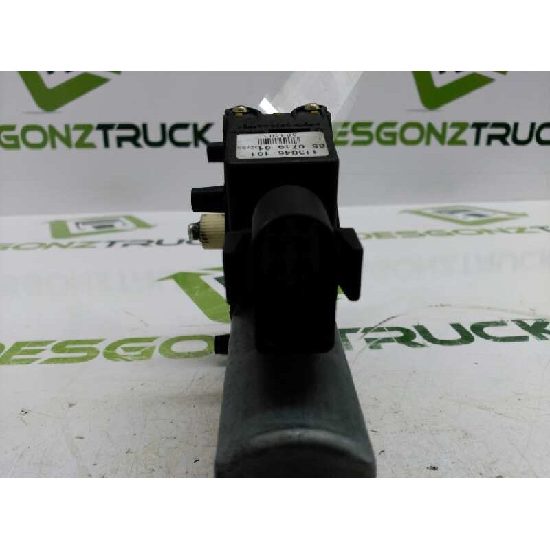 Recambio de motor elevalunas delantero derecho para audi a4 berlina (b5) 1.9 tdi referencia OEM IAM  05071901 - Rojo 3