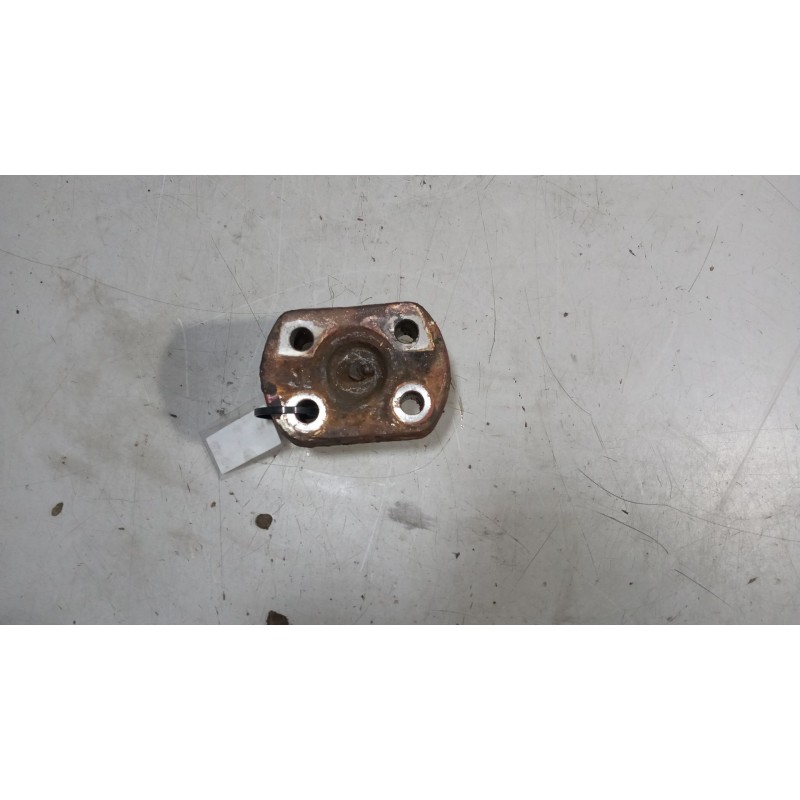 Recambio de buje para iveco eurotrakker (mp) 7.8 diesel referencia OEM IAM 4459027 2476811 BULON MANGUETA