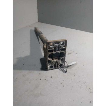 Recambio de soporte guardabarros trasero para renault magnum ab diesel referencia OEM IAM DERECHO  