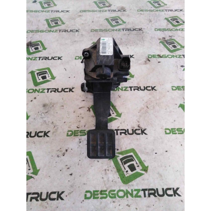 Recambio de pedal acelerador para renault serie t fg 4x2 cabina high-sleeper referencia OEM IAM 7482267250  