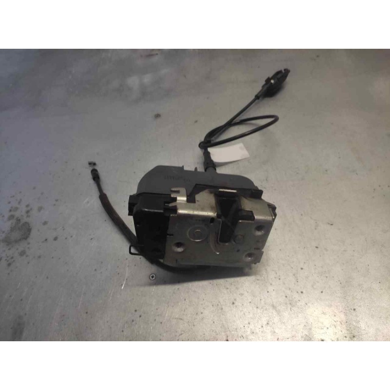 Recambio de cerradura puerta trasera izquierda para renault scenic ii authentique referencia OEM IAM 1311071142G1 6 PINS 