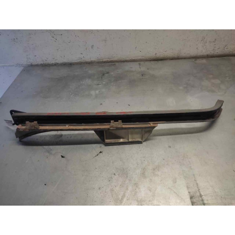 Recambio de guia puerta corredera derecha para peugeot 807 sv referencia OEM IAM   