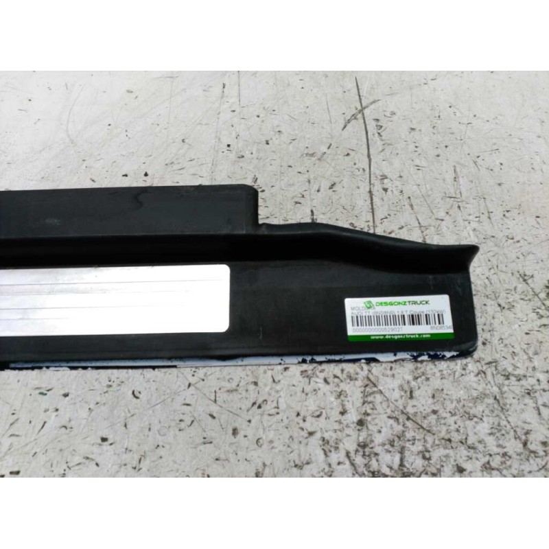 Recambio de moldura para audi tt (8n3/8n9) 1.8 t coupe (132kw) referencia OEM IAM  EMBELLECEDOR ENTRADA AL VEHICULO BAJO PUERTA - Blanco 4