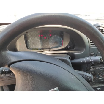 citroën xsara berlina del año 2002
