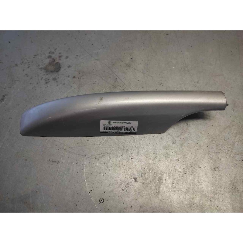 Recambio de moldura para peugeot 308 sw confort referencia OEM IAM 9682131577 BACA DERECHA 