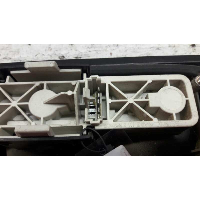 Recambio de piloto trasero izquierdo para renault rapid/express (f40) 1.4 familiar (f402/40m) referencia OEM IAM 3