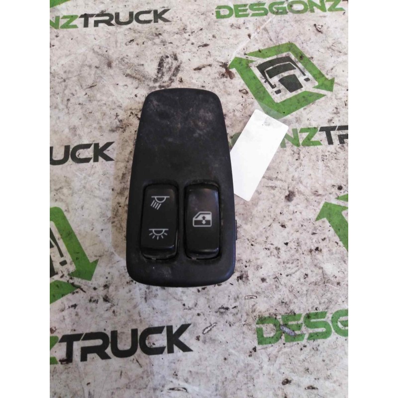 Recambio de mando elevalunas delantero derecho para scania serie p/g/r (c-clase) referencia OEM IAM 1421856  