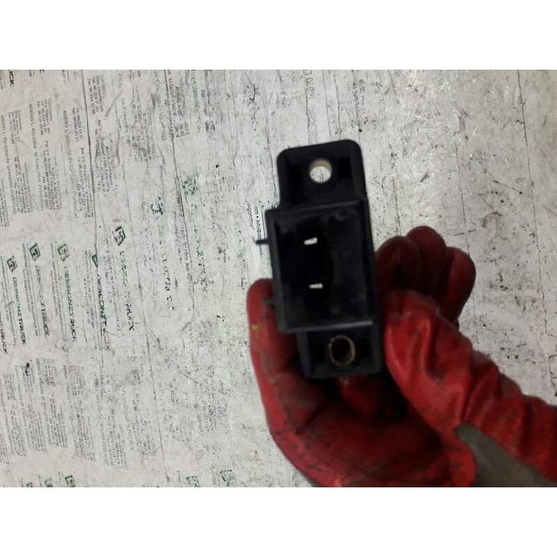 Recambio de cerradura capot para renault clio ii fase i (b/cbo) 1.9 diesel referencia OEM IAM - Rojo 2