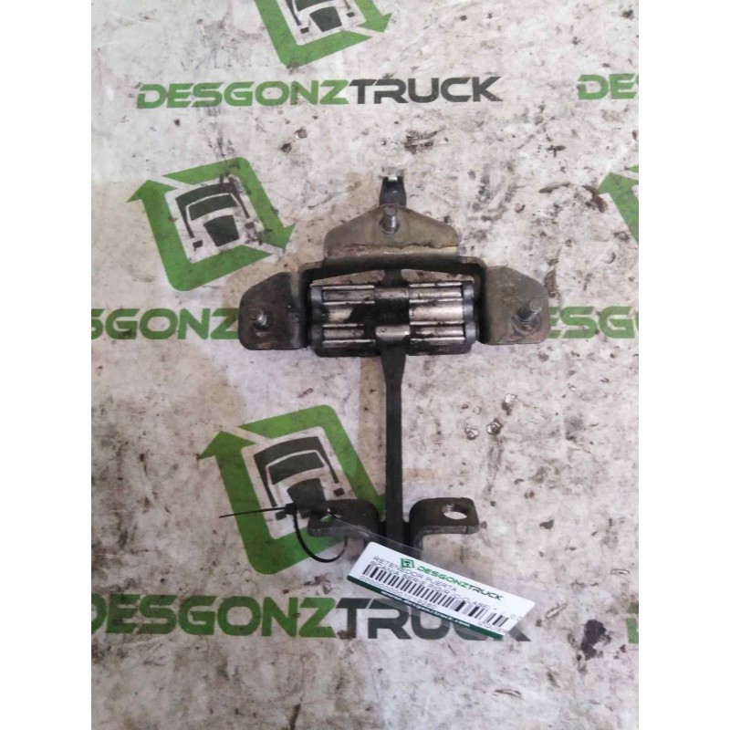 Recambio de retenedor puerta para scania serie p/g/r (c-clase) referencia OEM IAM IZQUIERDA  