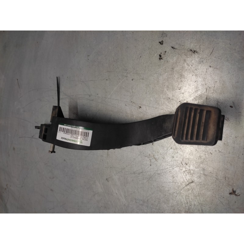 Recambio de pedal embrague para ford fiesta (cbk) ambiente referencia OEM IAM   